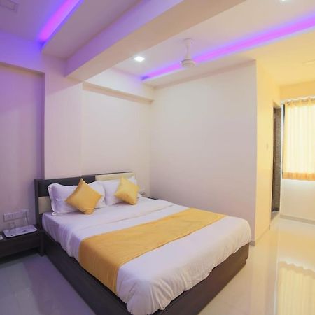 Hotel Swell Ahmedabad Bagian luar foto