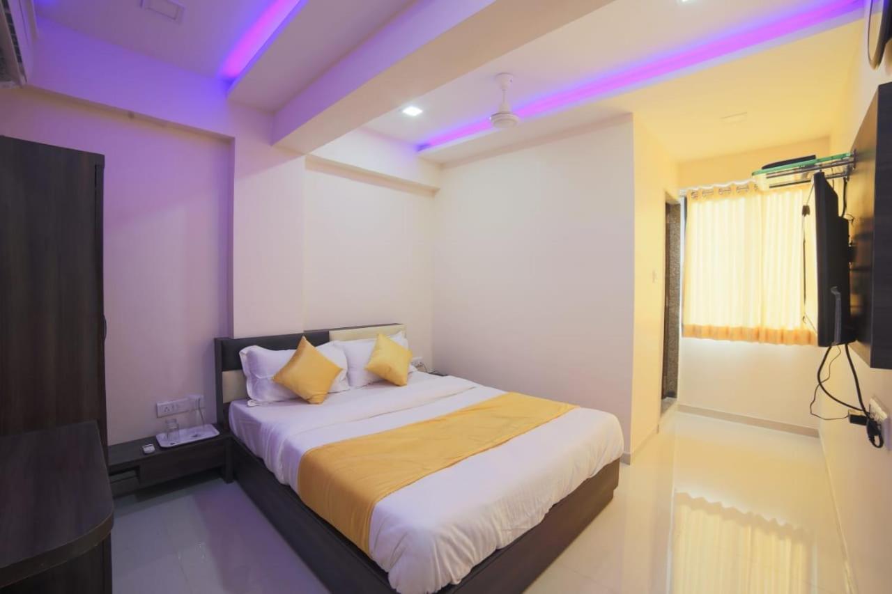 Hotel Swell Ahmedabad Bagian luar foto